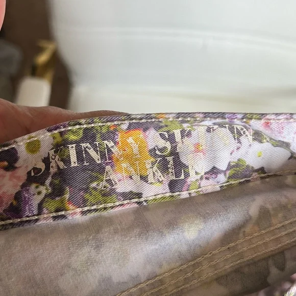 NWOT Madewell Floral Skinny Skinny Ankle Jean - Picture 3 of 4